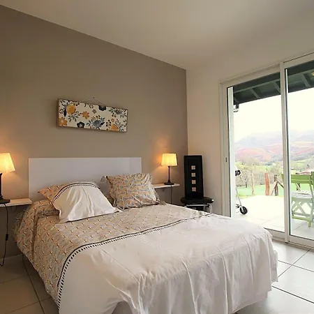 Lur-xuri-bidean Vakantiehuis