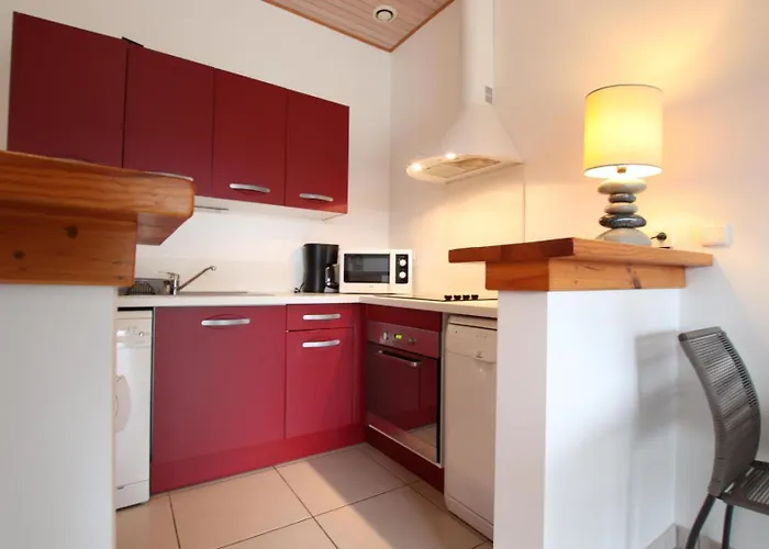 Lur-xuri-bidean * Louhossoa